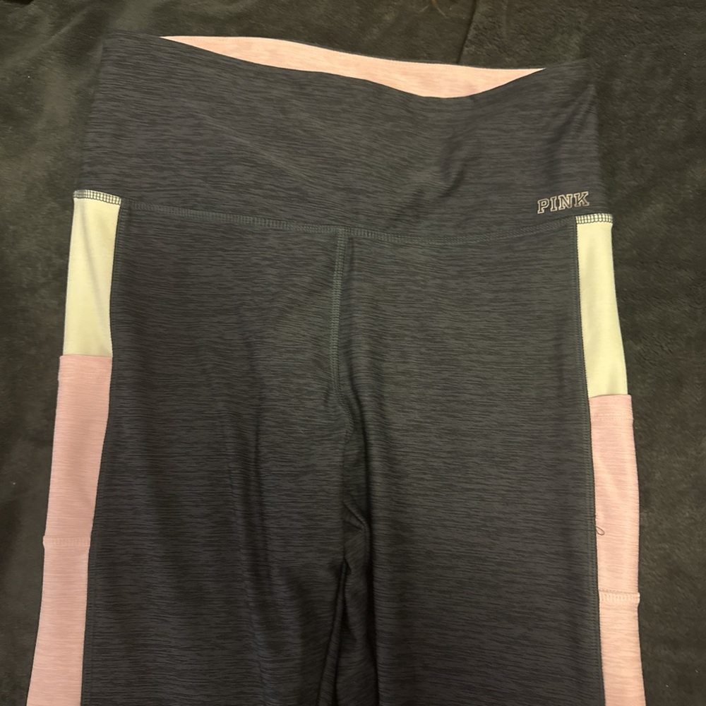 grey, pink & white victoria secret ultimate leggings! 🩶🩷🤍